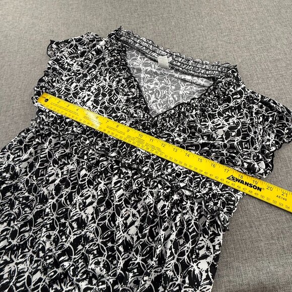 Lilly Lou Dress Black‎ & White V-Neck Cap Sleeves Petite Medium Stretchy Relaxed - Picture 9 of 11